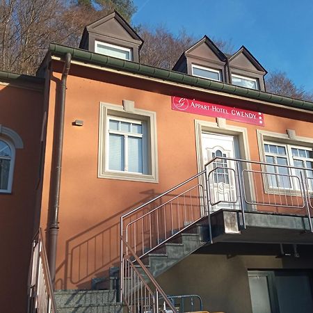 Appart-Hotel Gwendy Bour Exteriör bild